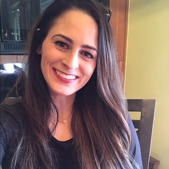 Meet your Posher, Ericka - Picture 4 of 7